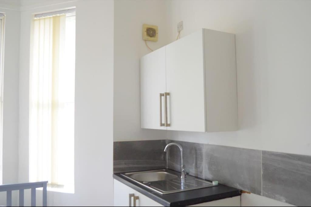 Discover Your Cozy Haven A Perfect Studio Getaway Royal Royal Leamington Spa Exterior foto